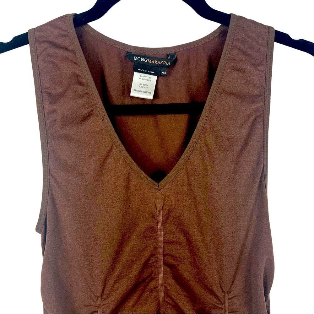 BCBG MAXAZRIA Brown Sleeveless V-Neck Top Sz XSmall